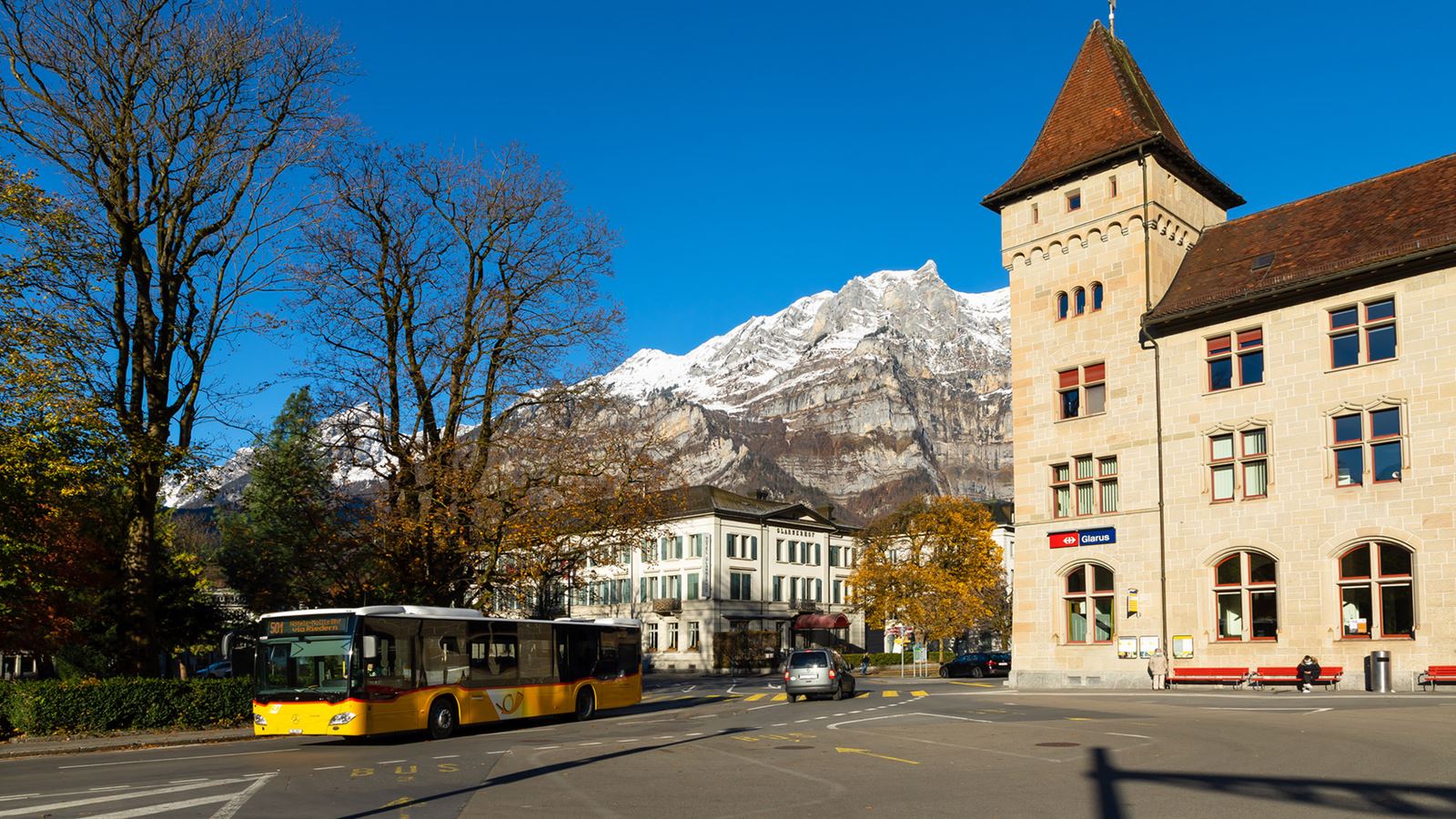 A Postbus at Glarus railway station