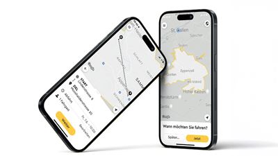 Deux smartphones sur l'écran desquels est affichée l’application PubliCar.