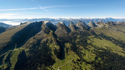 Alle Churfirsten auf einen Blick (Luftaufnahme)