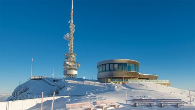 Anche in inverno è un’ottima meta di escursioni: il ristorante girevole di Hoher Kasten.