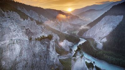 The Sun sets over the Rhine Gorge. © Flims I Gaudenz Danuser