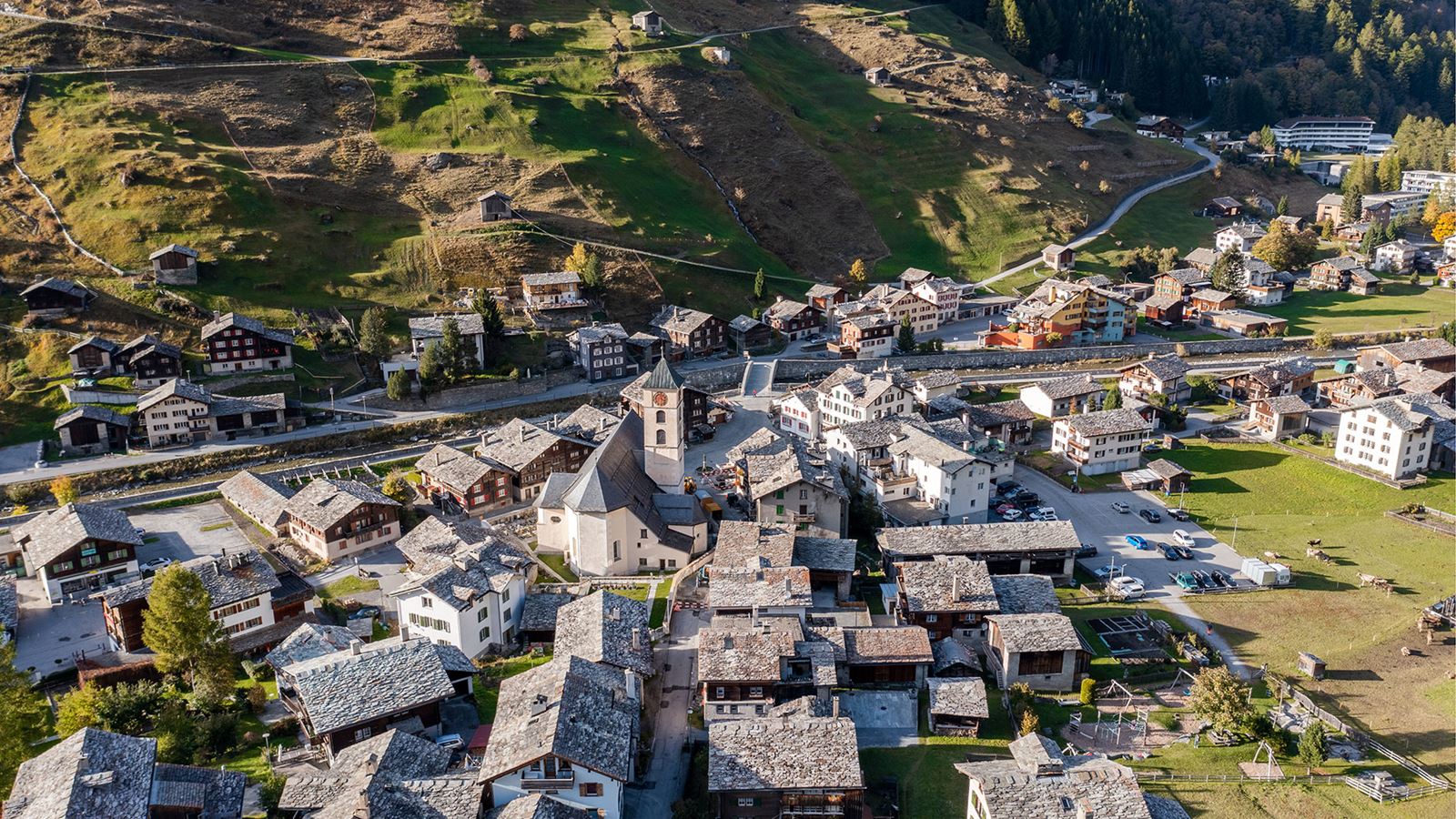 The mountain village of Vals in summer. © Visit Vals